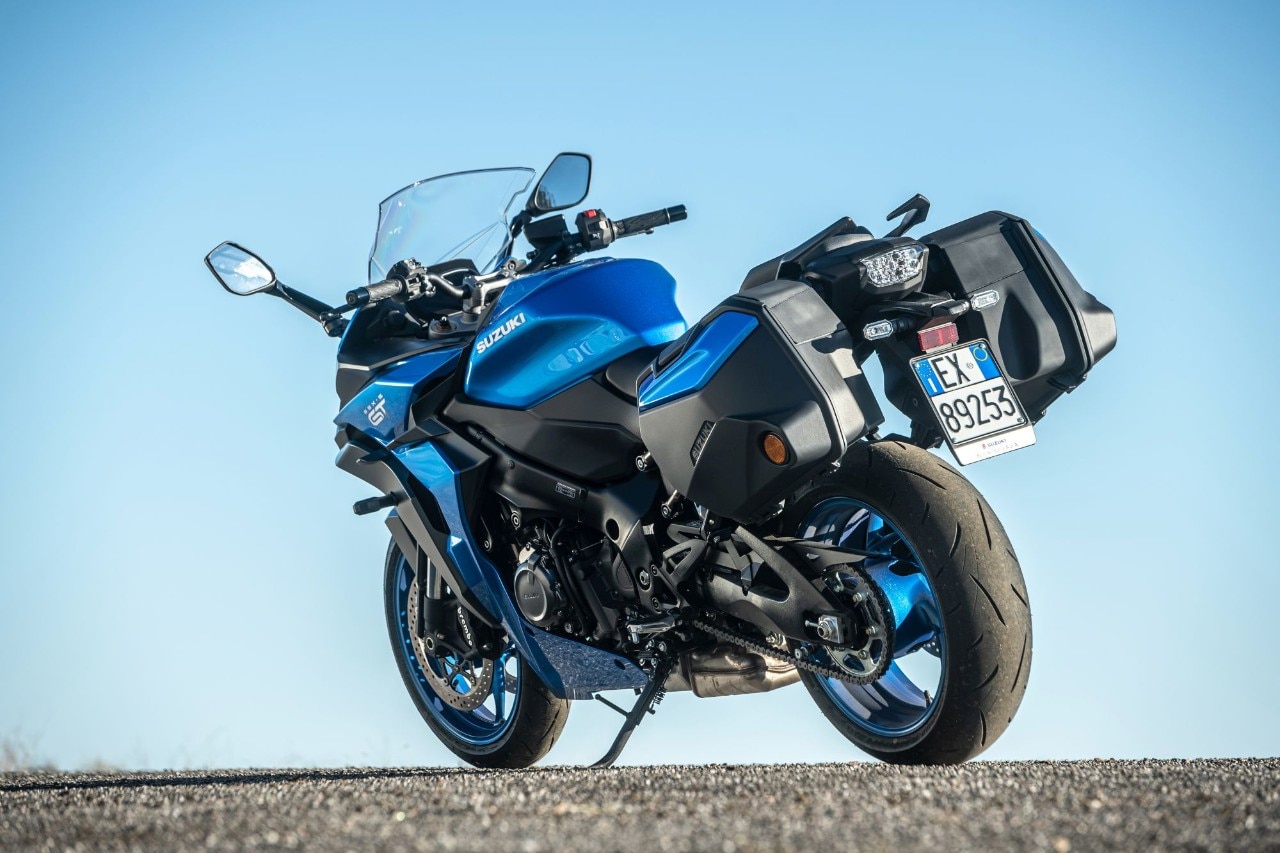 Suzuki GSX-S1000GT: vacanze nello spazio
